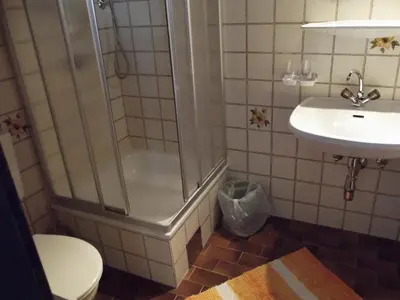 Ein Badezimmer in der Unterkunft Haus Margit
