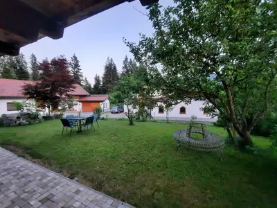 Ein Garten an der Unterkunft Ferienwohnung Erhart Scheffau
