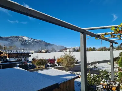 Ein allgemeiner Bergblick oder ein Berglick von der Ferienwohnung aus