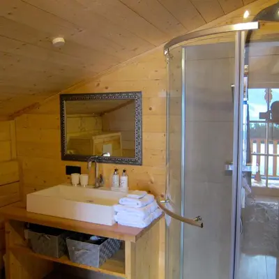 Ein Badezimmer in der Unterkunft Chalet Sonnberg