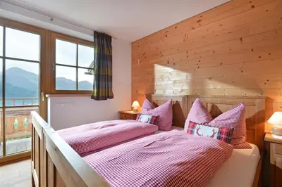 Ein Bett oder Betten in einem Zimmer der Unterkunft Apartement Vorderlaiming