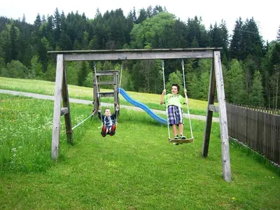 Ein Kinderspielbereich in der Unterkunft Vorderstockerhof