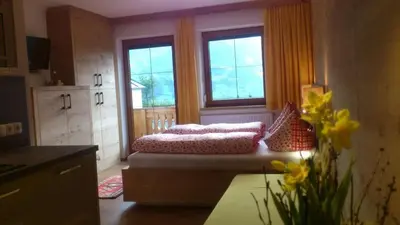 Ein Sitzbereich in der Unterkunft Apartment Schneeberger