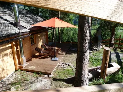 Ein Garten an der Unterkunft Sonnhuette