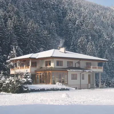 Landhaus Chalet Rosenrot