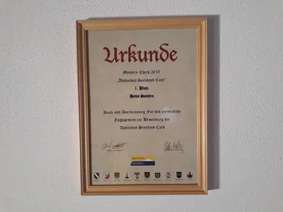 Ein Zertifikat, Auszeichnung, Logo oder anderes Dokument, das in der Unterkunft Haus Sandra ausgestellt ist