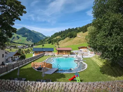 Der Swimmingpool an oder in der Nähe von Eibinghof BED & BREAKFAST & SWIM