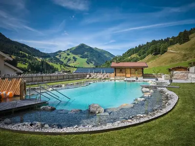 Ein allgemeiner Bergblick oder ein Berglick von des Hostels aus