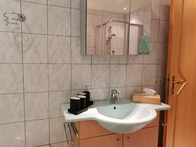 Ein Badezimmer in der Unterkunft Appartement Erika