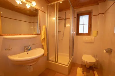 Ein Badezimmer in der Unterkunft Ferienhaus Schatzberg Panorama WILD447