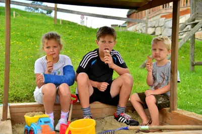 Kinder, die in der Unterkunft Beim Naglbauer übernachten