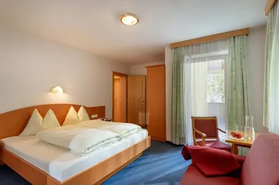 Ein Bett oder Betten in einem Zimmer der Unterkunft Haus Hanser