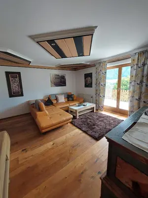 Ein Sitzbereich in der Unterkunft Ferienwohnung Julia Kröll