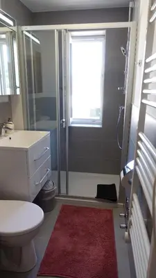 Ein Badezimmer in der Unterkunft JOE's Appartement