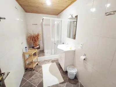 Ein Badezimmer in der Unterkunft Chalet in Hippach near Ski Paradise