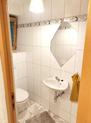Ein Badezimmer in der Unterkunft Das Ihäusl