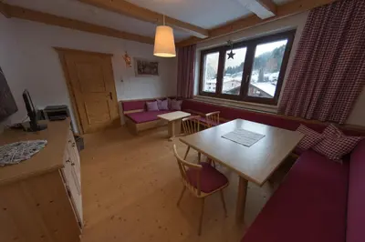 Ein Sitzbereich in der Unterkunft Haus Barbara
