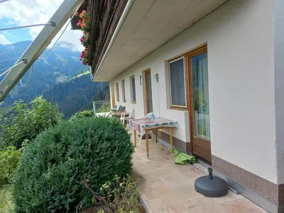 Ein allgemeiner Bergblick oder ein Berglick von der Ferienwohnung aus