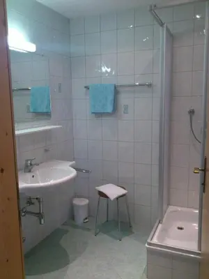 Ein Badezimmer in der Unterkunft Landhaus Sabine
