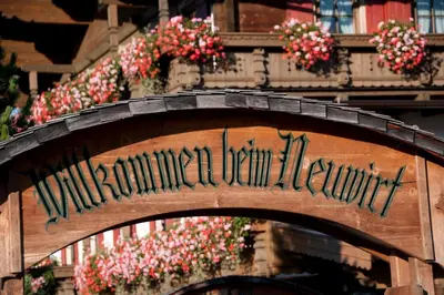 Ein Zertifikat, Auszeichnung, Logo oder anderes Dokument, das in der Unterkunft Kaiserhotel Neuwirt ausgestellt ist