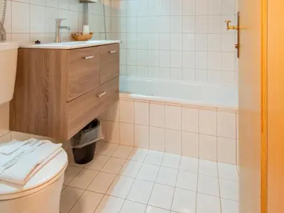 Ein Badezimmer in der Unterkunft Chalet in Oberau near Ski Slopes