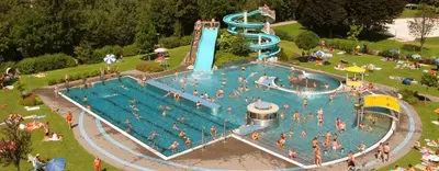 Der Swimmingpool an oder in der Nähe von Apart Huditz