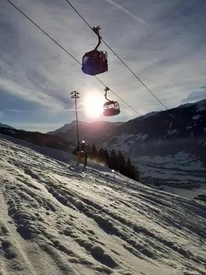 Apart Bergauf im Winter