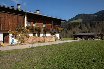 Ein allgemeiner Bergblick oder ein Berglick von der Ferienwohnung aus