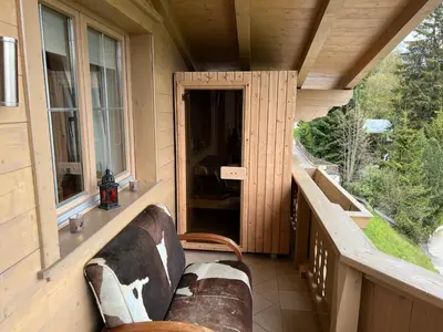 Ein Sitzbereich in der Unterkunft Ferienhaus Zillertal Panorama Blick Balkon Sauna