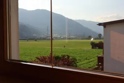 Ein allgemeiner Bergblick oder ein Berglick von der Ferienwohnung aus