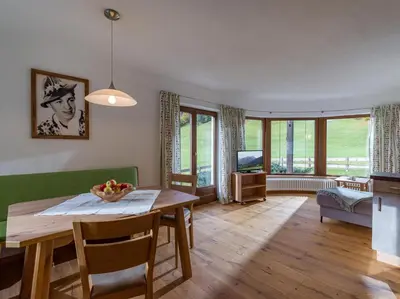Ein Sitzbereich in der Unterkunft Ferienhaus Widmann