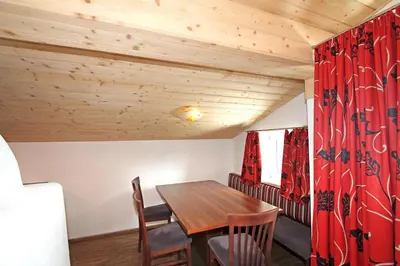 Ein Sitzbereich in der Unterkunft Ferienwohnung Königsleiten 2 - Top 1