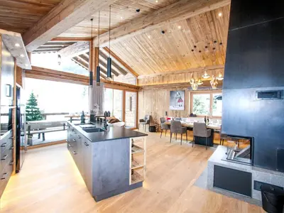 Ein Sitzbereich in der Unterkunft Chalet in Königsleiten near Ski Lift Zillertal