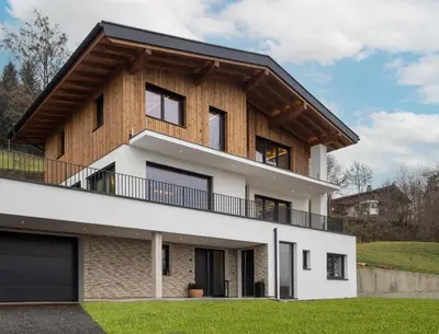 Das Gebäude in dem sich die Ferienwohnung befindet
