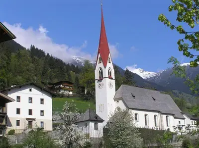 Ein allgemeiner Bergblick oder ein Berglick von der Ferienwohnung aus