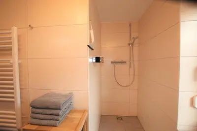 Ein Badezimmer in der Unterkunft Raffeiner Ferienappartement Zillertal UDEZ100