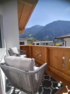 Ein allgemeiner Bergblick oder ein Berglick von der Ferienwohnung aus