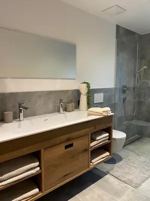 Ein Badezimmer in der Unterkunft Apart Helena