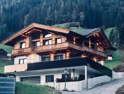 Das Gebäude in dem sich die Ferienwohnung befindet