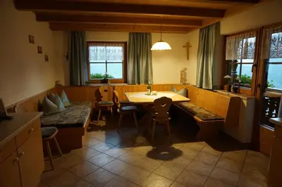 Ein Sitzbereich in der Unterkunft Apart Martha
