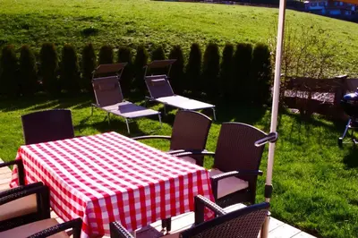 Ein Garten an der Unterkunft Apartment-Chalet Mödlinghof
