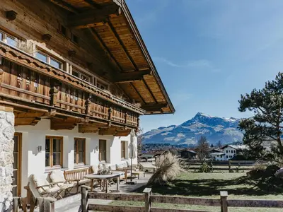Ein allgemeiner Bergblick oder ein Berglick von des Chalets aus