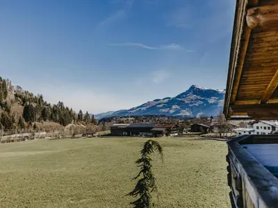 Ein allgemeiner Bergblick oder ein Berglick von des Chalets aus