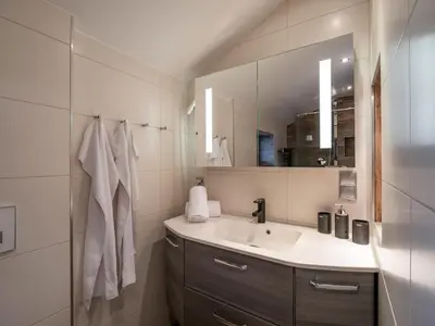 Ein Badezimmer in der Unterkunft Haus Milan