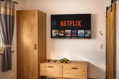 TV/Unterhaltungsangebot in der Unterkunft VERONIKAS Relax & Family Suite - by AlpenLuxus Collection