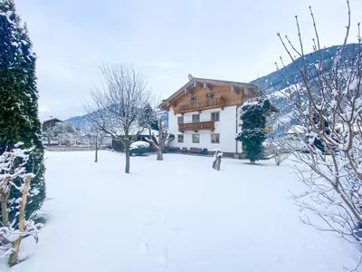 Ferienhaus Wachterhof Aschau im Zillertal im Winter