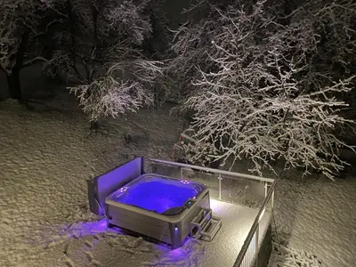 Apart Moidl mit privatem Pool im Winter