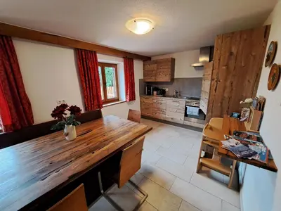 Küche/Küchenzeile in der Unterkunft Apartment Wasserfall im Zillertal - Oasis of Peace with Panoramic Terrace, near Fügen