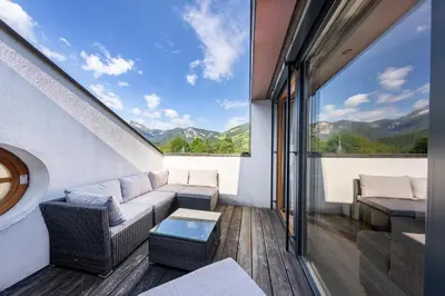 Ein allgemeiner Bergblick oder ein Berglick von der Ferienwohnung aus