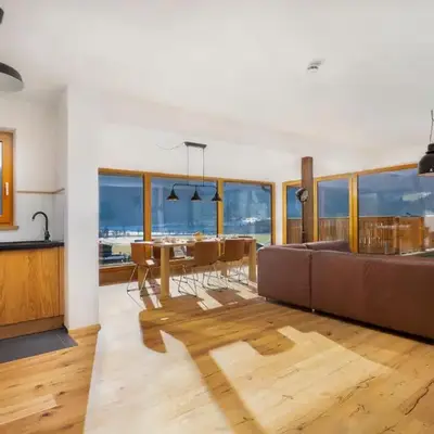 Exklusives Chalet-Haus mit Gletscherblick